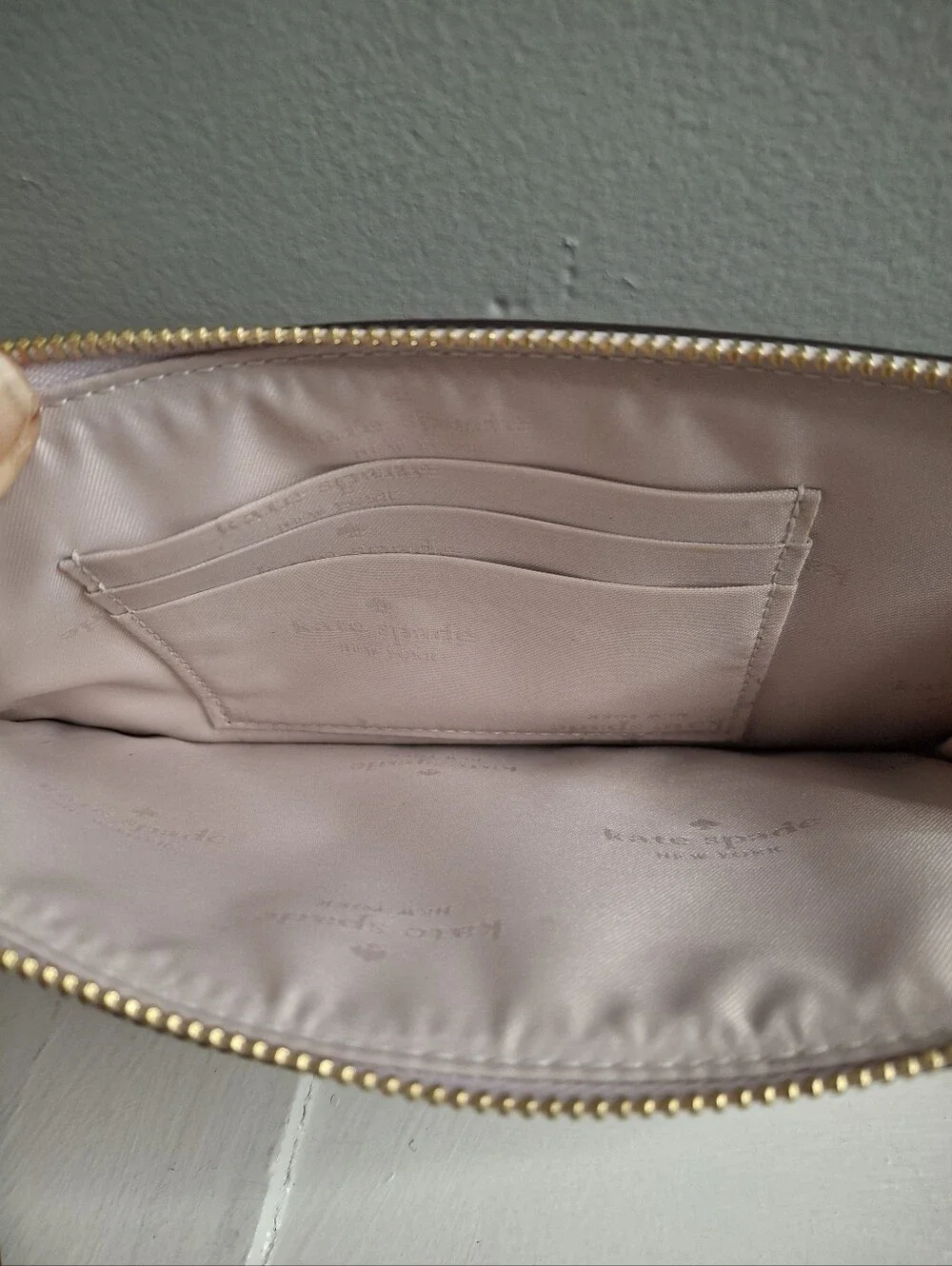 Kate Spade Lucy Medium L-Zip Wristlet Pastel Lavender Saffiano Leather NWOT